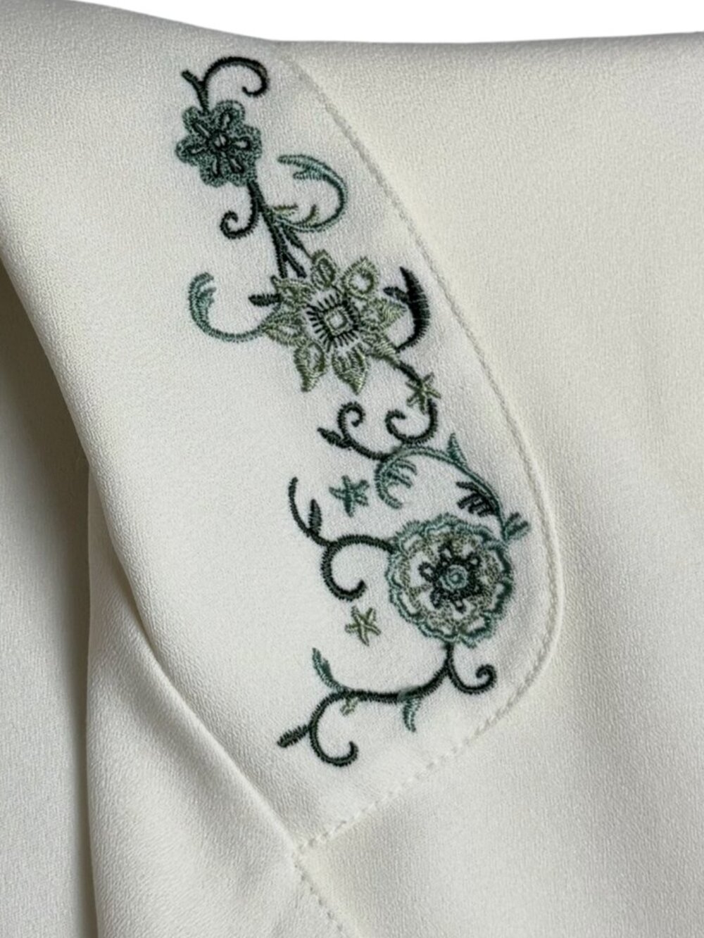 Vintage Koret Embroidered Collar Blouse Off White Sz 10 Cottagecore Grandmacore - Picture 2 of 10